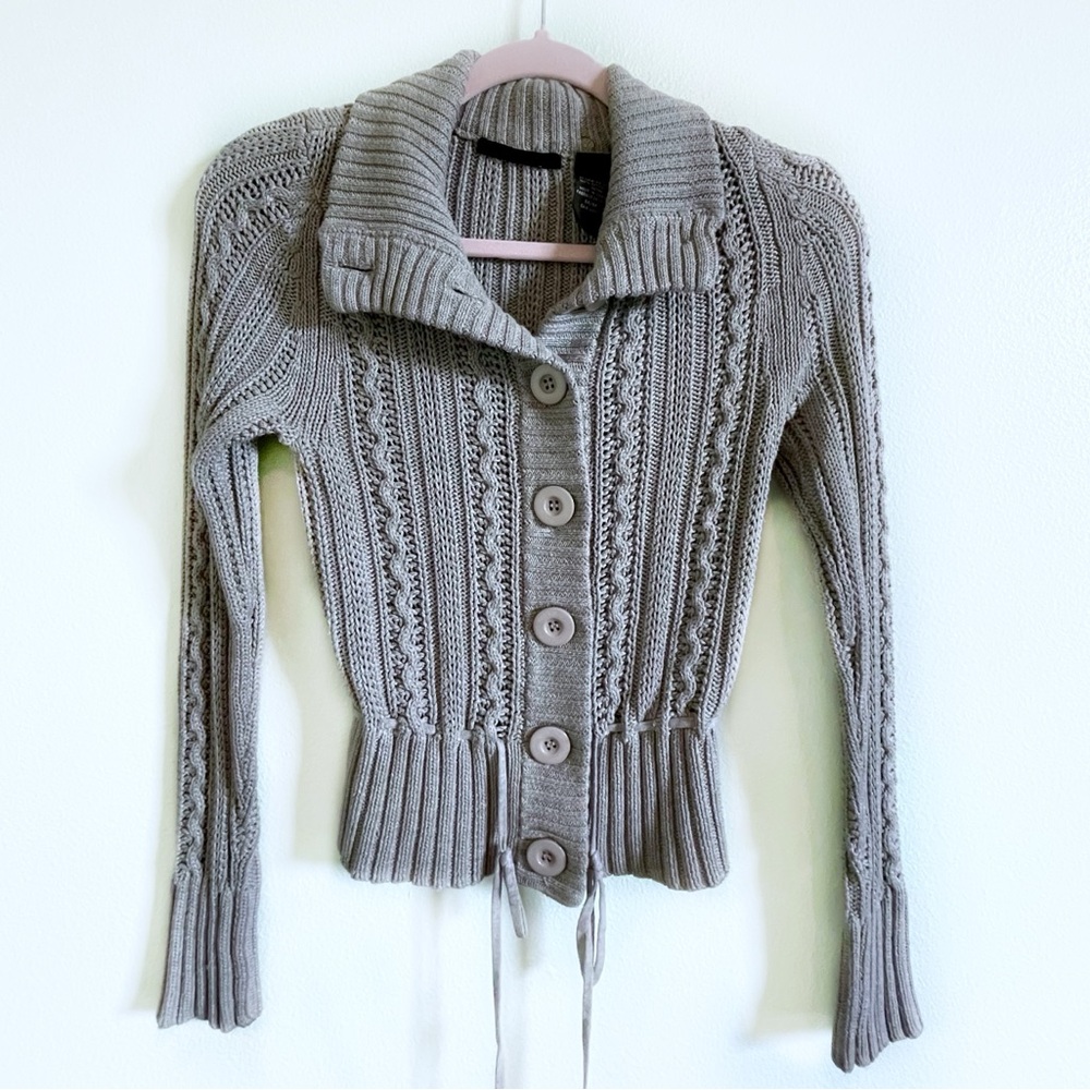 Women's Gray Cable Knit Sweater Size Medium